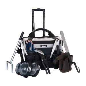 Sac à outils rempli avec plusieurs accessoires.